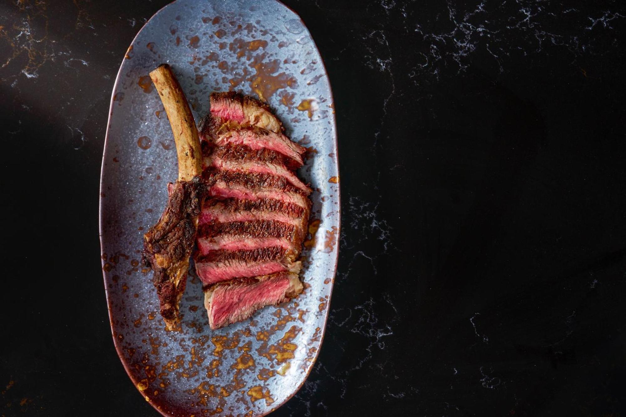 W Singapore - Sentosa Cove Exterior foto A grilled steak